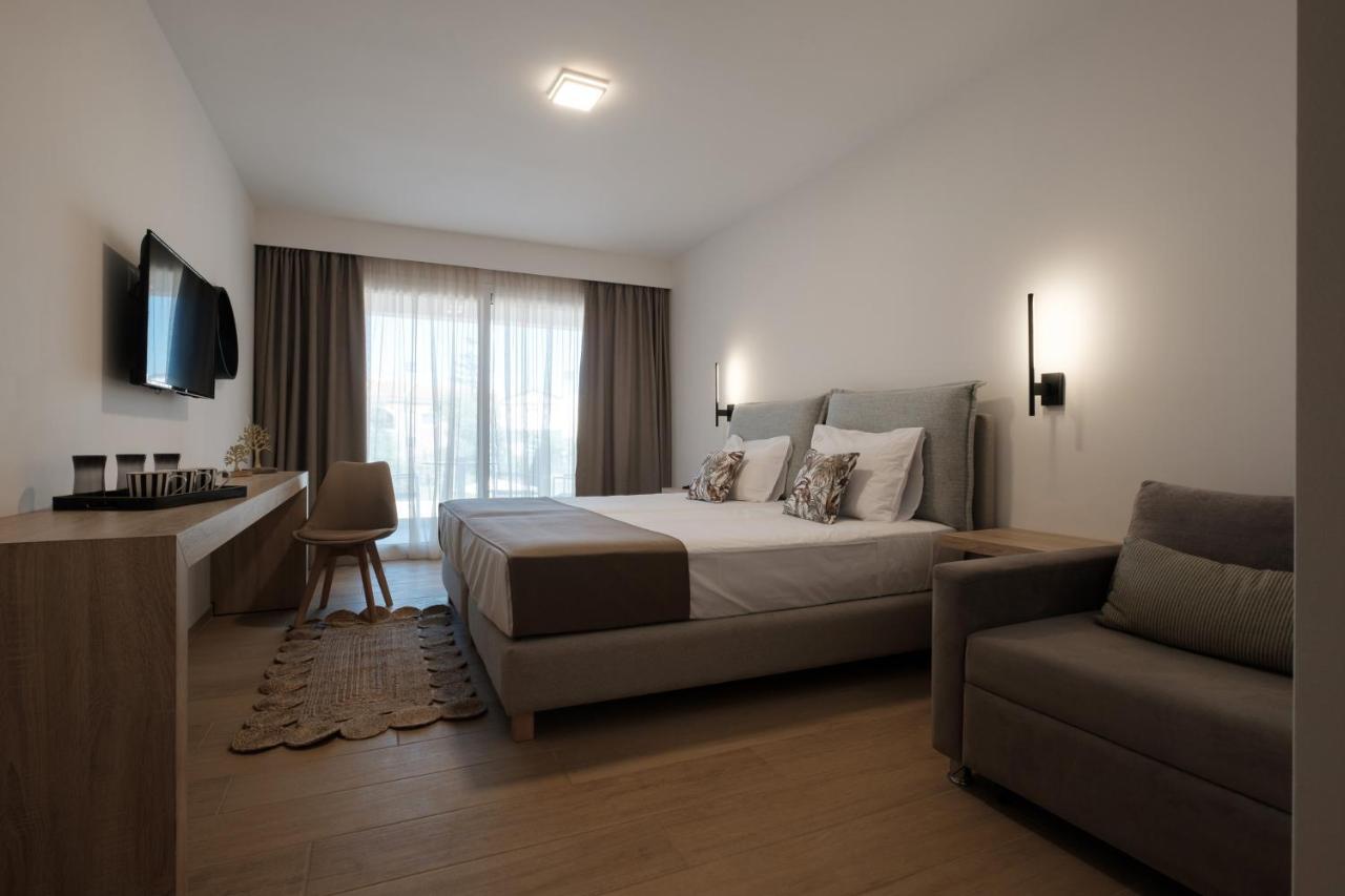 Terezas Hotel Сидари Екстериор снимка