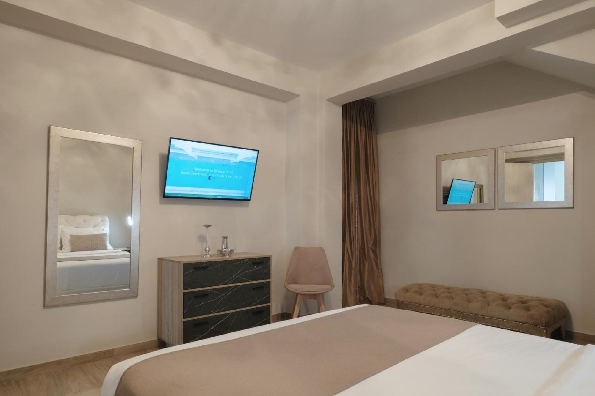 Terezas Hotel Сидари Екстериор снимка